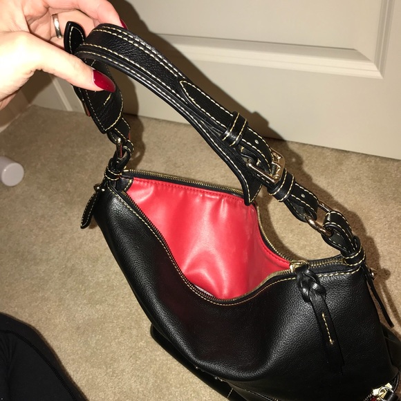 Dooney & Bourke purse 🖤 - Picture 4 of 8